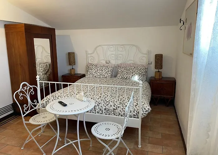 C'era Volta فندق مبيت وإفطار بيرودجا