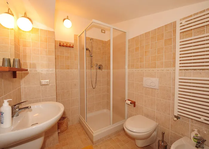 C'era Volta فندق مبيت وإفطار بيرودجا